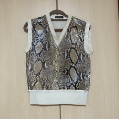 1/30まで！激レアKENZOデザイナー 1点もの 蛇皮ニットベスト