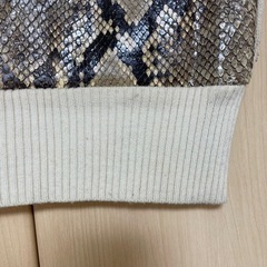 1/30まで！激レアKENZOデザイナー 1点もの 蛇皮ニットベストの画像