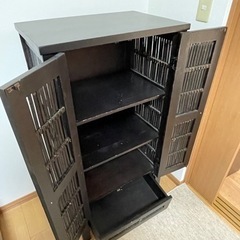 収納棚の画像