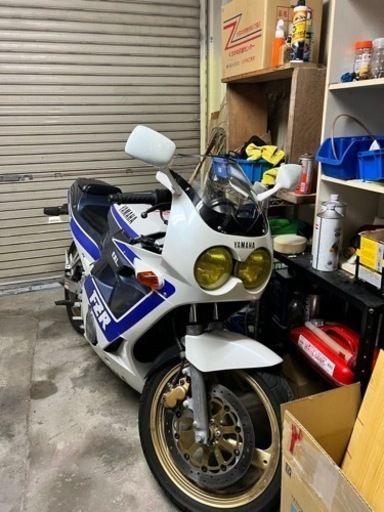 ヤマハ FZR250