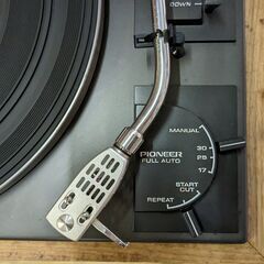 レコードプレイヤー（パイオニア PL-A205D）の画像