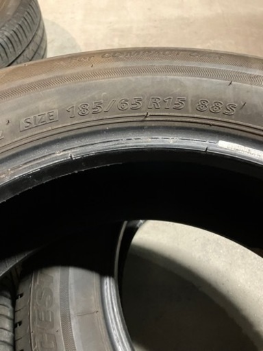 185/65R15 ラジアルタイヤ4本　プリウス、アクア、フリード、カローラフィールダー等　ランクB