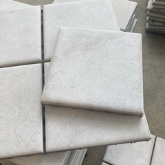 バルコニータイル　LIXIL リクシル　美品　床材　床化粧材　ベランダの画像