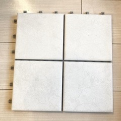 バルコニータイル　LIXIL リクシル　美品　床材　床化粧材　ベランダの画像