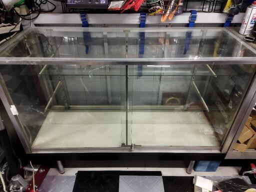 ガラスショーケース　店舗用品