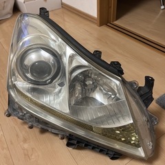 200系マジェスタ ヘッドライト - 車のパーツ