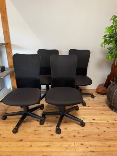デスクチェア 4脚セット　座面高41〜50cm 高さ調節 メッシュ黒