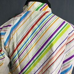 A03-01 新品 UMBRO アンブロ 人気の定番商品 ウインドジャケット ウインドブレーカー上 春夏秋 UCS4140 ホワイト Ｍサイズ の画像