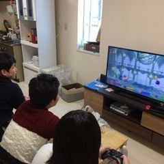 アニメ漫画ゲーム好きな人ー！