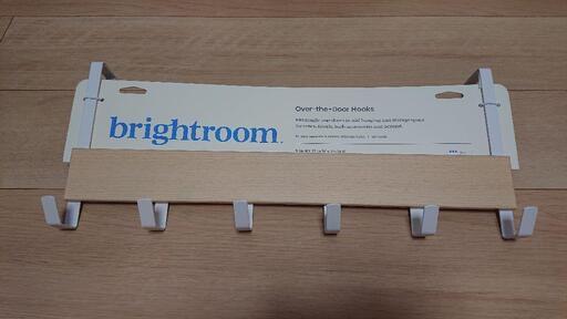 TARGET ドア　ハンギングフックラック（白・木目）Target Over-the-Door Hooks ≪新品≫
