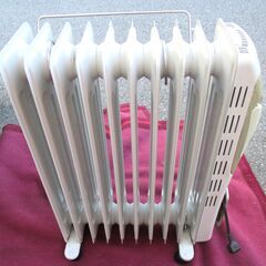 ☆日本ゼネラル KAZ KQ131H 9枚フィン オイルヒーター◆空気を汚さずじんわり温かいの画像