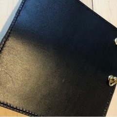 サドルレザー　ヌメ革/手縫い トラッカーウォレット   YKKファスナー ブラックの画像