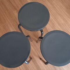 スチールスツール3脚  の画像