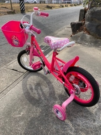 美品HELLO KITTY14インチ傷サビ等は見受けられません。