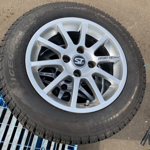 冬タイヤアルミホイール付き　195/65R15 SPORT TECHNIC