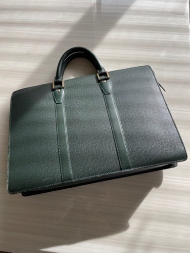 LOUIS VUITTONタイガブリーフケース