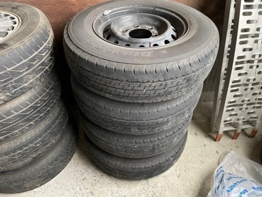 200系ハイエース　純正ホイール　鉄チン