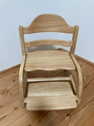 すくすくローチェア　大和屋