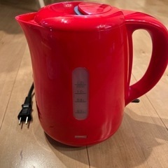 ニトリ　電気ケトル　赤