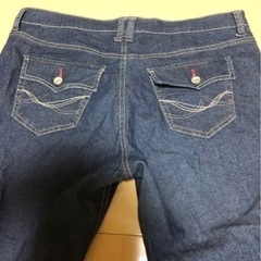 アンクル丈のレディースストレッチジーンズ　LL 美品