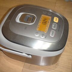 炊飯器／Panasonic　SR-HA102／5.5合炊き／大火力銅釜