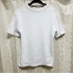 ZARA 白Tシャツ🌟発送も可能です。の画像