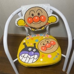 アンパンマン、バイキンマン　幼児用イスの画像