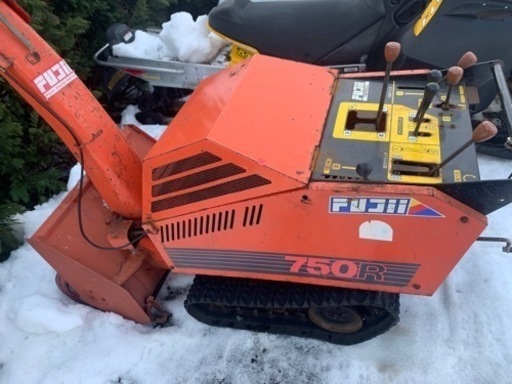 除雪機　FSR750R 10馬力　セル付き　配達可能