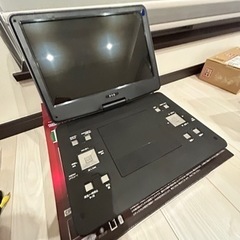 13.3インチ液晶 フルセグ搭載ポータブルDVDプレイヤーの画像
