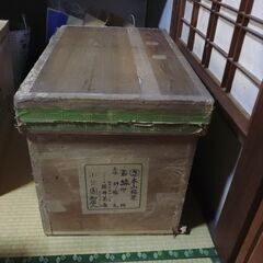 御茶箱　高気密性　高防虫性　大切な衣類・ブランド品の収納・保管に有効　昭和レトロ　お譲りします。の画像