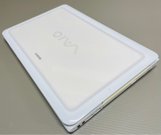 【引取先決定】配送可！　年賀状　Windows11搭載　SONY製ノートパソコンVAIO　ブルーレイ、カメラ、Bluetooth、AC