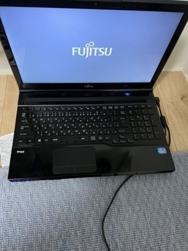 FUJITSU ノートパソコン