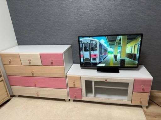 テレビ台とタンス