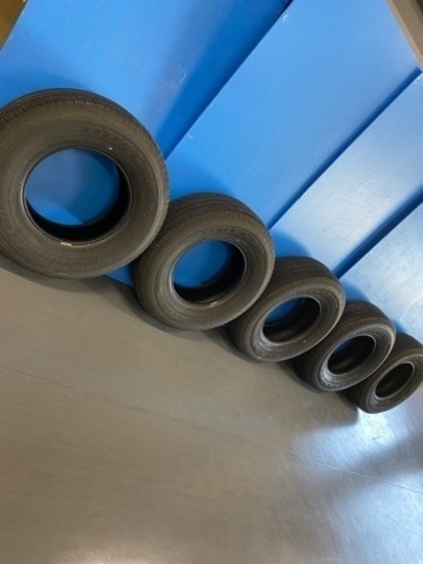 ☆激安☆夏タイヤ　275/70 R16　5本