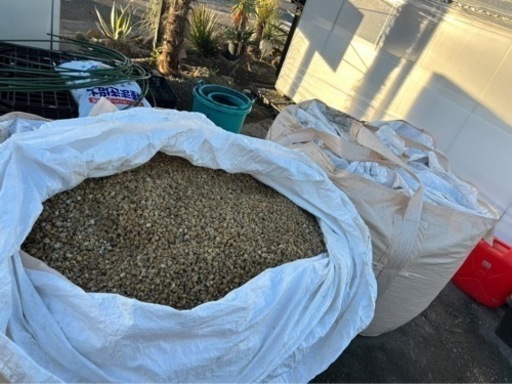 サビ砂利　ドライガーデンに✨1tパック売り