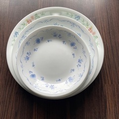 コーレルの食器の画像