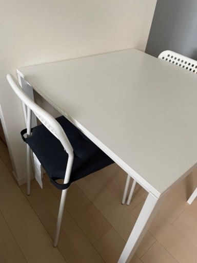 IKEAダイニングテーブル椅子セット（2人用）