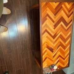 ダイニングテーブル（木製）の画像