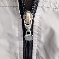 ユニクロ　ブルゾン　M　男女兼用サイズの画像