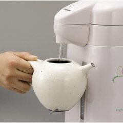 B929【定価5248円⇒2600円】象印マホービン(ZOJIRUSHI) ガラス魔法瓶 エアー ポット 卓上 保温 保冷 水量計 付き 3.0L ホワイト AB-TW30-FXの画像