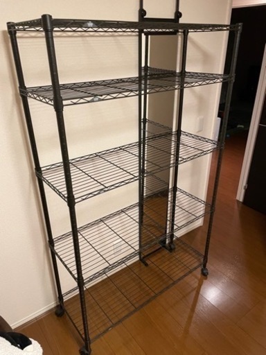 ラック 黒