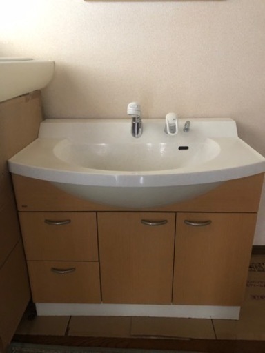 洗面化粧台　1月中に引き取って頂ける方12000円