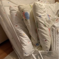 ベビーベッド　120×70 サワベビー　布団、ベッドガード付きの画像