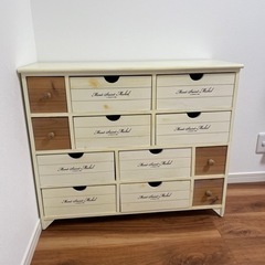 アンティークチェスト　4段　木製　完成品　ヴィンテージ　距離が近ければ配達も可能ですの画像