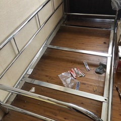 ベッドフレーム　