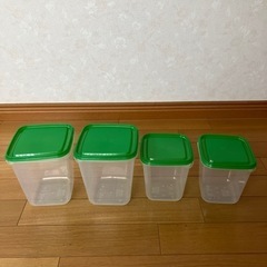 ★【お取引決定】タッパー4個セット