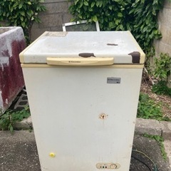 冷凍庫　無料です。　※終了しました