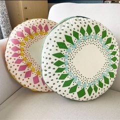 IKEA クッション　2個