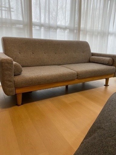 お引き取り様決定！値下げ☆LOWYA  北欧風　天然木ファブリックソファ