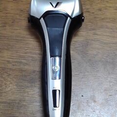 シェーバー　IZUMI４枚刃（中古品）　